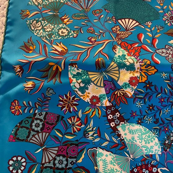 Hermes Scarf - Never Worn - Picture 9 of 15